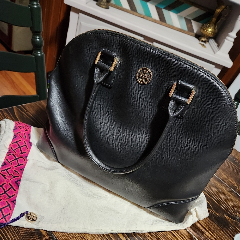 Tory Burch: Robinson Dome Satchel